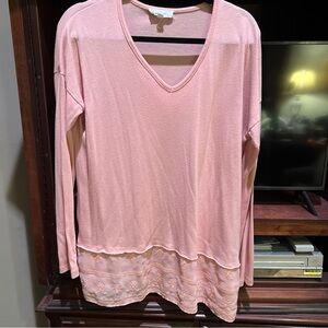 Cloud Chaser Size XL Pink Lace Trim V Neck Top